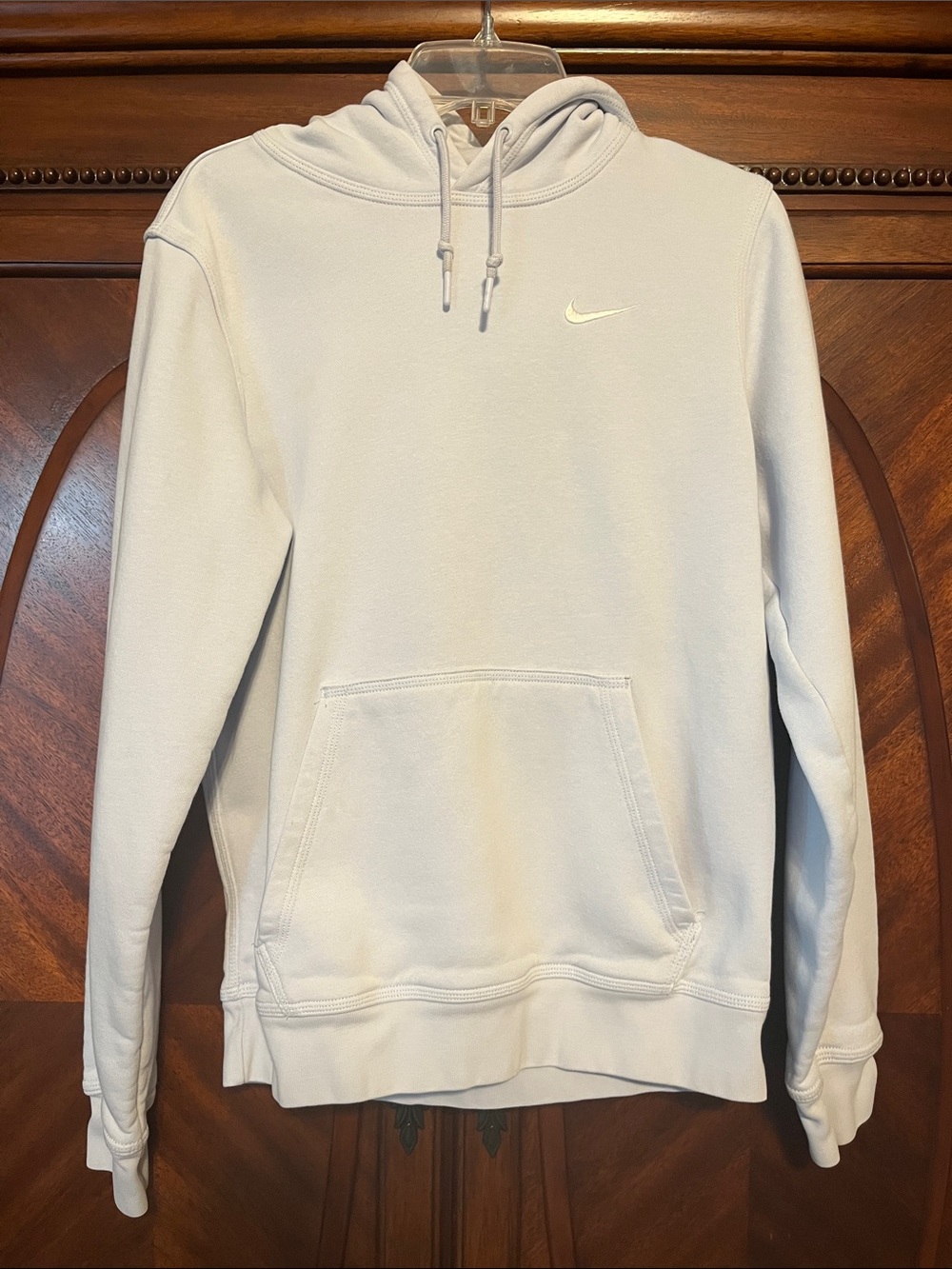 Nike Men’s Light Pullover Hoodie with Swoosh